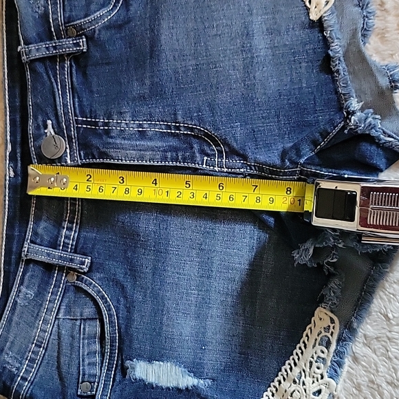 ROADRUNNER APPAREL INC~ Jean Shorts, Blue, 7 - Picture 3 of 4